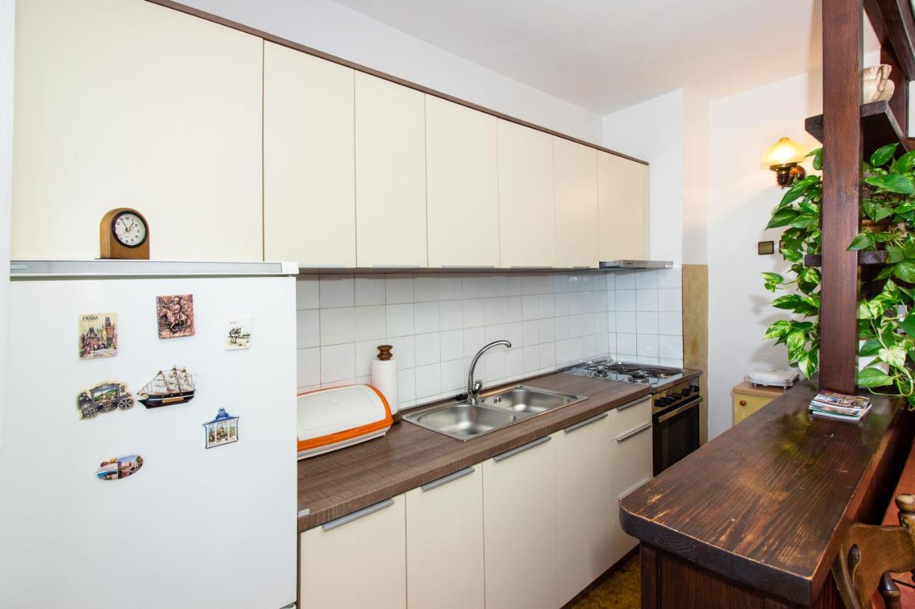 Apartment Gordana Spalato Esterno foto