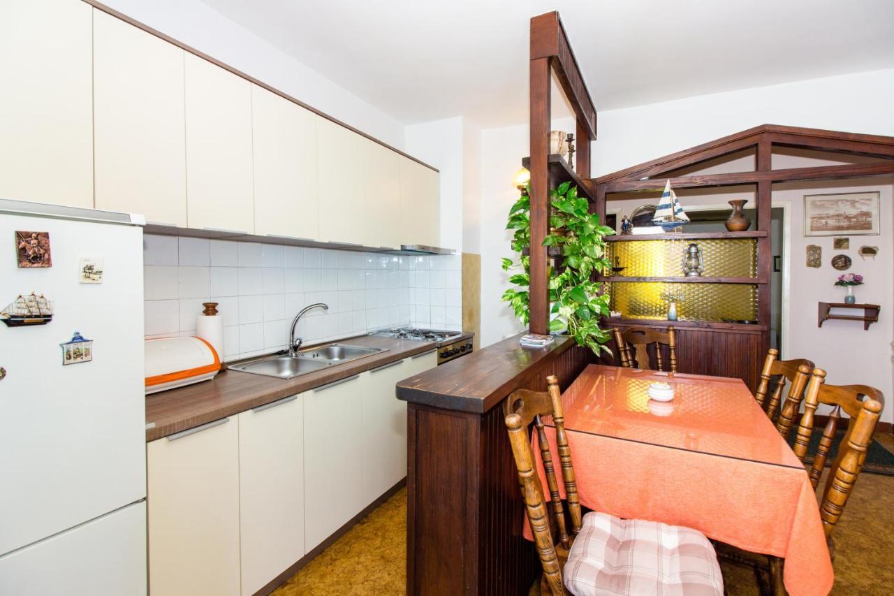 Apartment Gordana Spalato Esterno foto